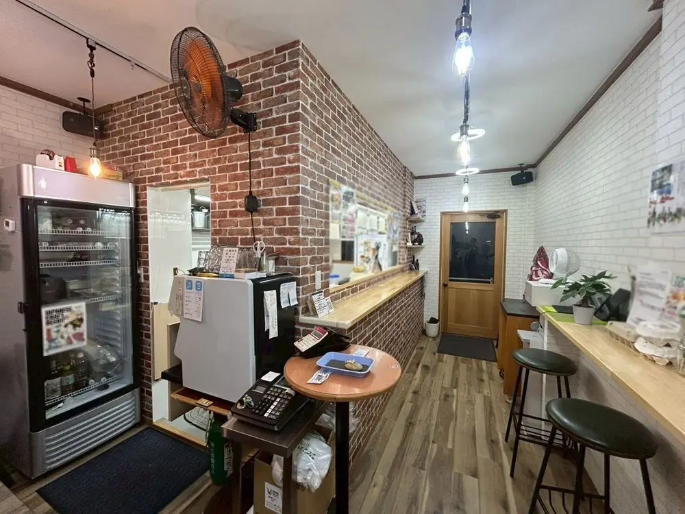 亀有のバル居抜きの内装