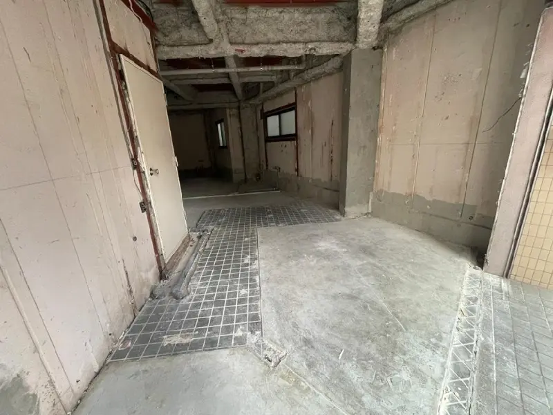 青砥のスケルトン物件の内装