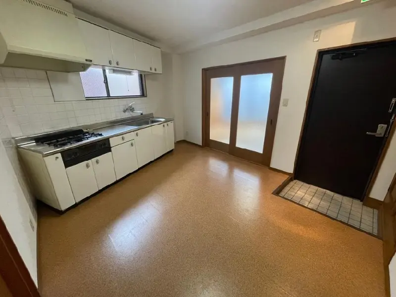 貸店舗(スケルトン)の内装