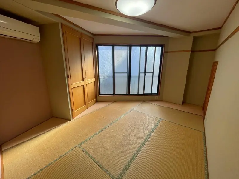 貸店舗(スケルトン)の内装