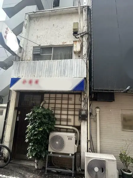 川崎の居抜き店舗の外観