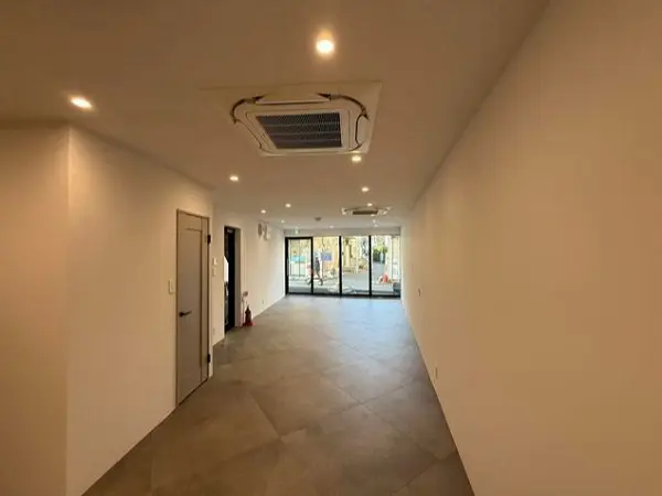 貸店舗(事務所仕様)の内装