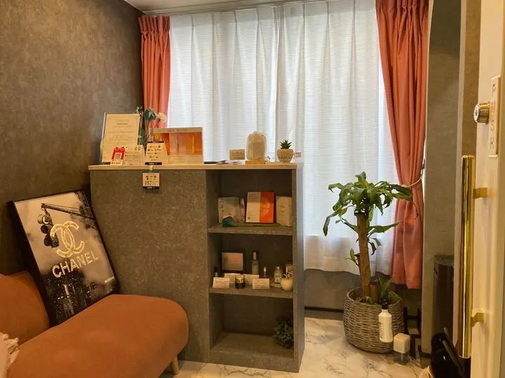 乃木坂のエステ居抜きの内装