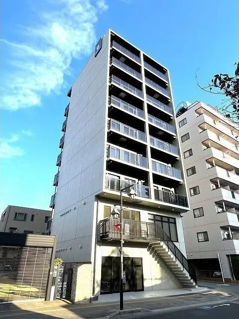 北浦和のスケルトン店舗物件の外観