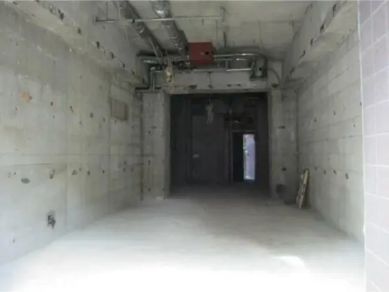 貸店舗(スケルトン)の内装