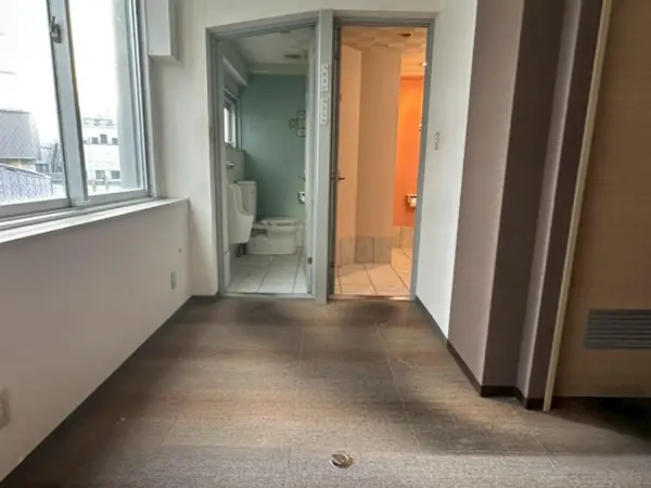 大井町の整体・マッサージ居抜きの内装