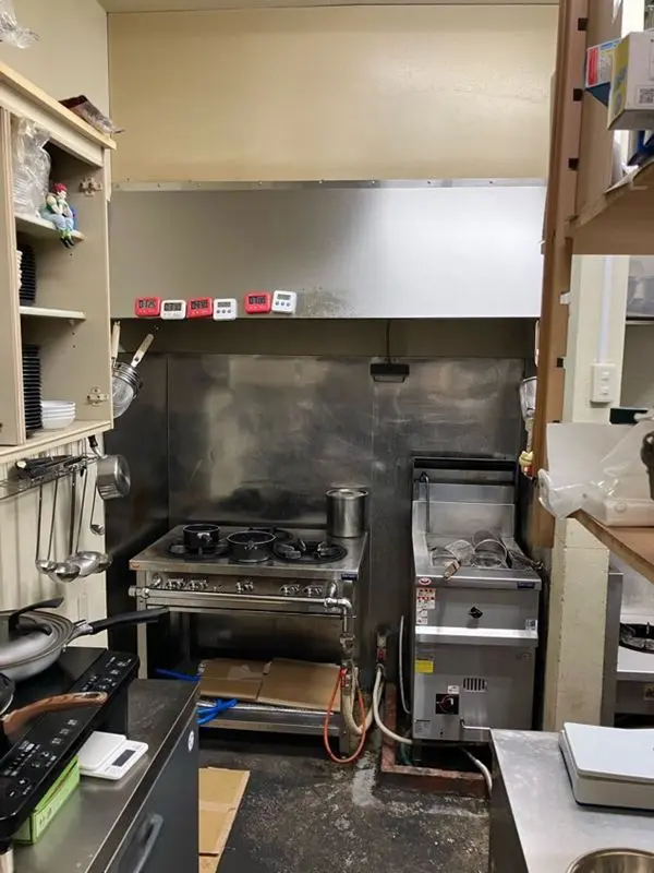 東浦和の居抜き店舗の厨房