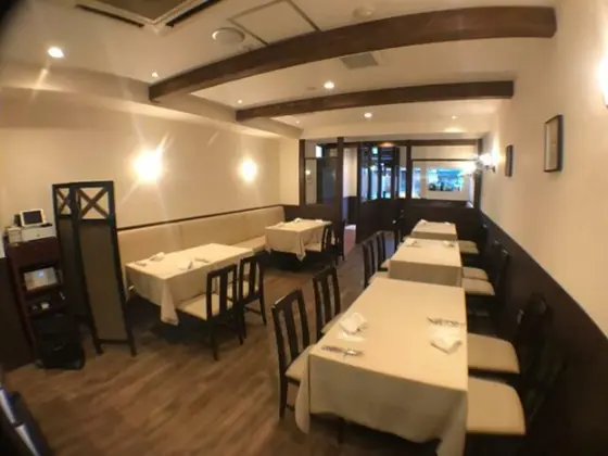 イタリアンの居抜き物件の内装