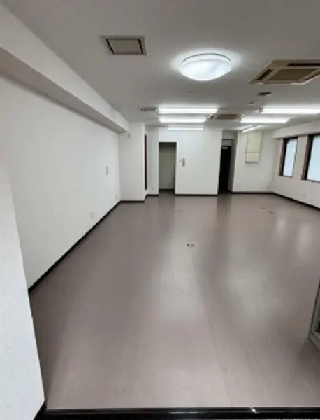 小伝馬町の事務所仕様物件の内装