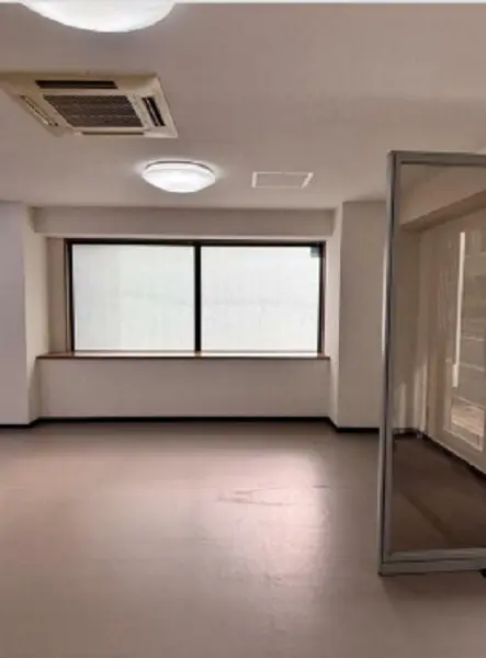 貸店舗(事務所仕様)の内装