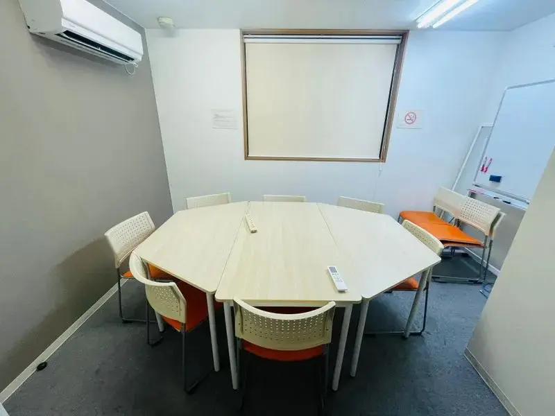 新橋のスケルトン物件の内装