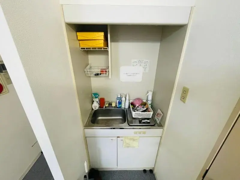 貸店舗(スケルトン)の内装