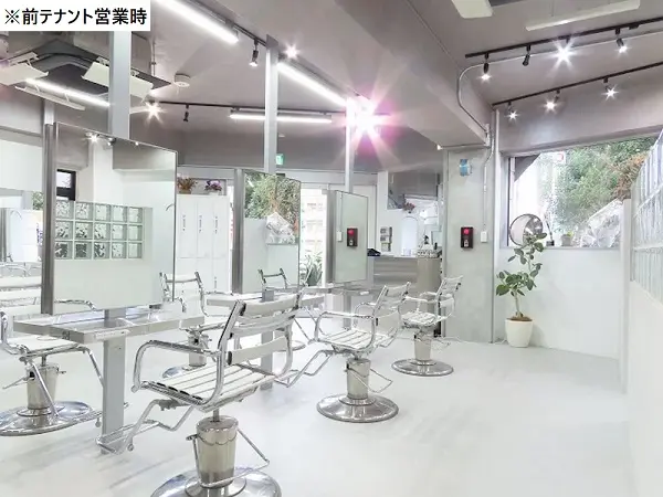 美容室・理容室の居抜き物件の内装