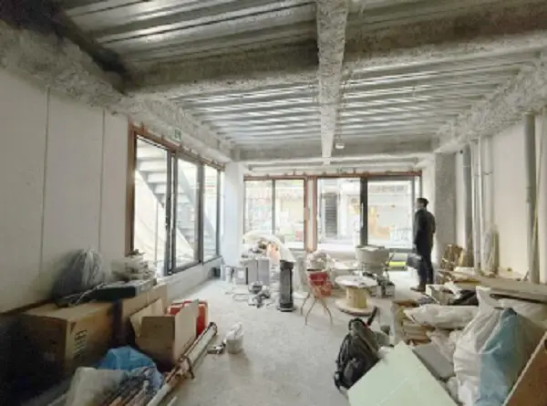 貸店舗(スケルトン)の内装