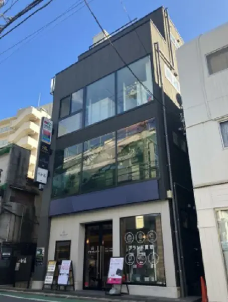 成城学園前の事務所仕様店舗物件の外観