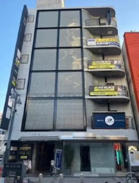 八王子のスケルトン店舗物件の外観