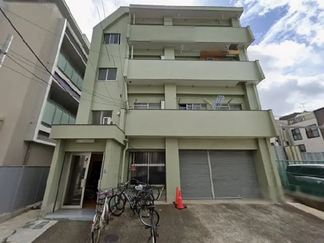 貸店舗(スケルトン)の外観