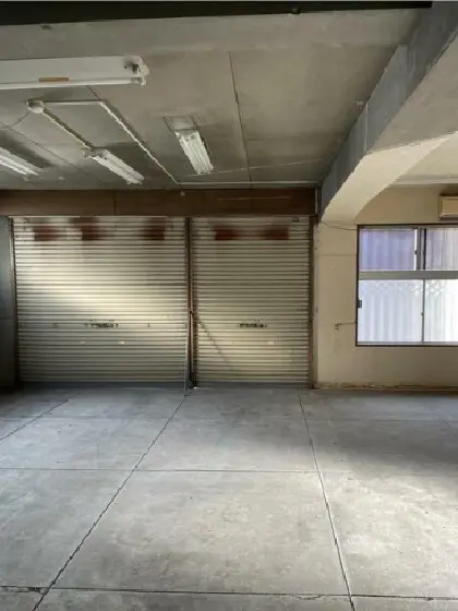 貸店舗(スケルトン)の内装