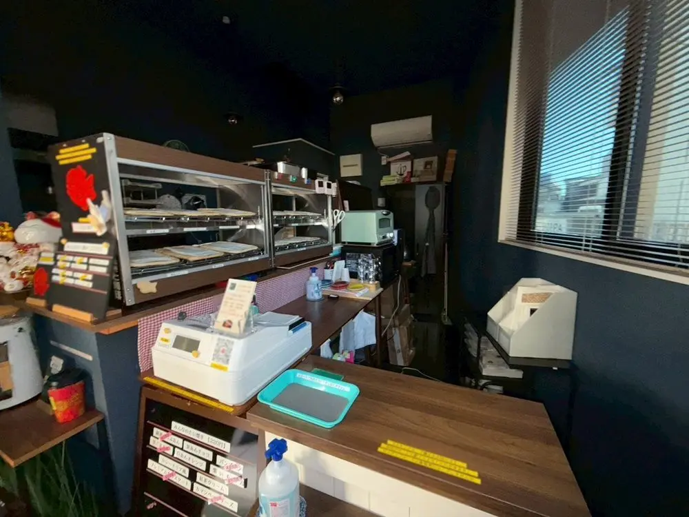 テイクアウトの居抜き物件の内装