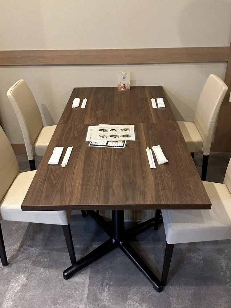 和食の居抜き物件の内装