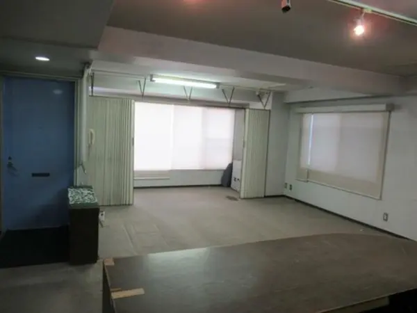 本駒込の事務所仕様店舗物件の内装