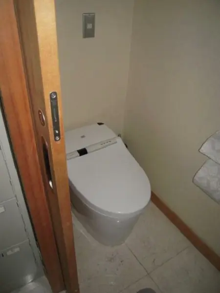 荻窪の居抜き店舗のトイレ