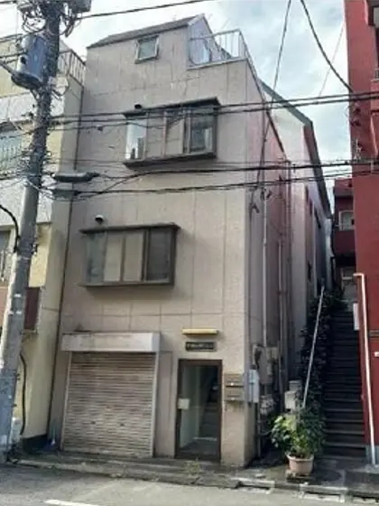 早稲田の事務所仕様店舗物件の外観