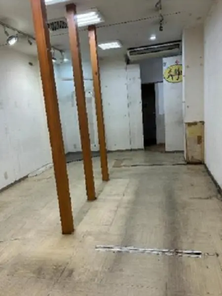 板橋区役所前の事務所仕様物件の内装