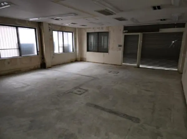 亀有のスケルトン物件の内装