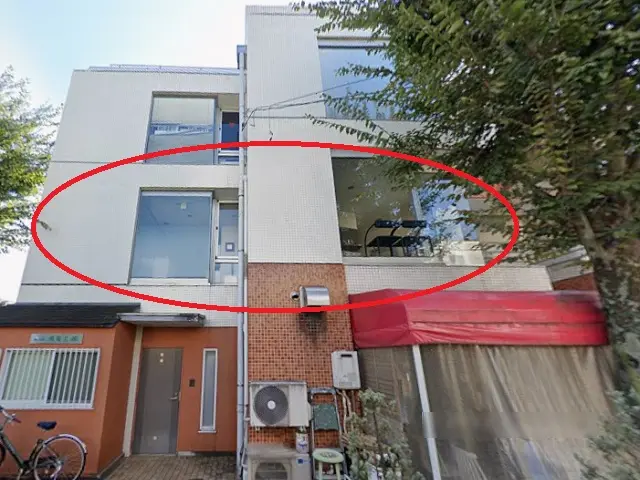 喜多見のスケルトン店舗物件の外観