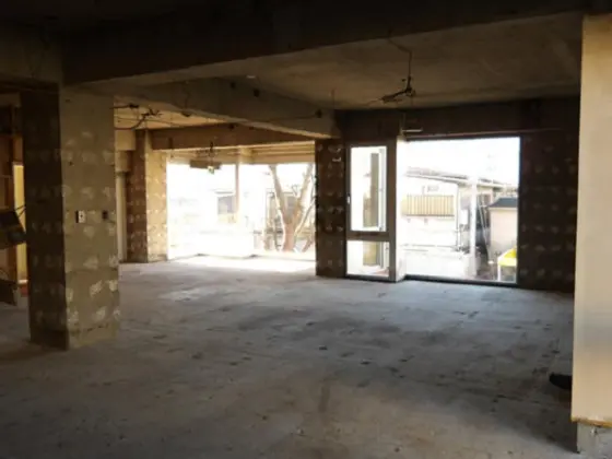 喜多見のスケルトン物件の内装