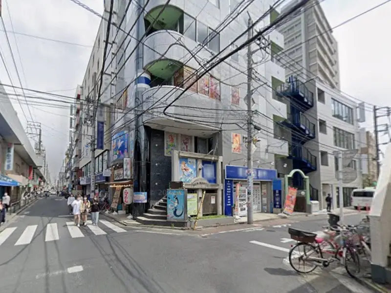 綾瀬の居抜き店舗の外観