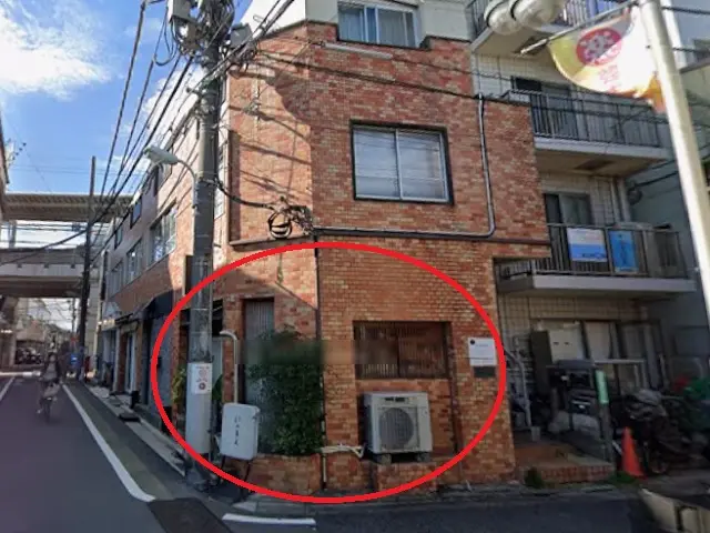 学芸大学のスケルトン店舗物件の外観