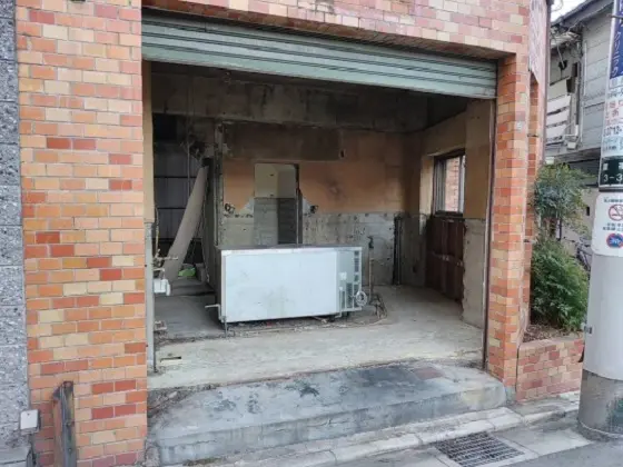 貸店舗(スケルトン)の内装