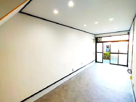 貸店舗(事務所仕様)の内装