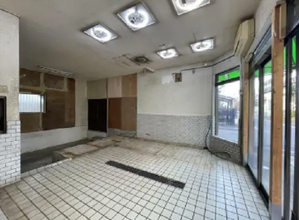 西荻窪のスケルトン物件の内装