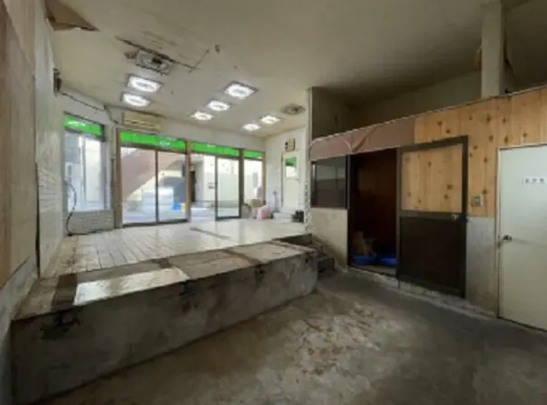 貸店舗(スケルトン)の内装