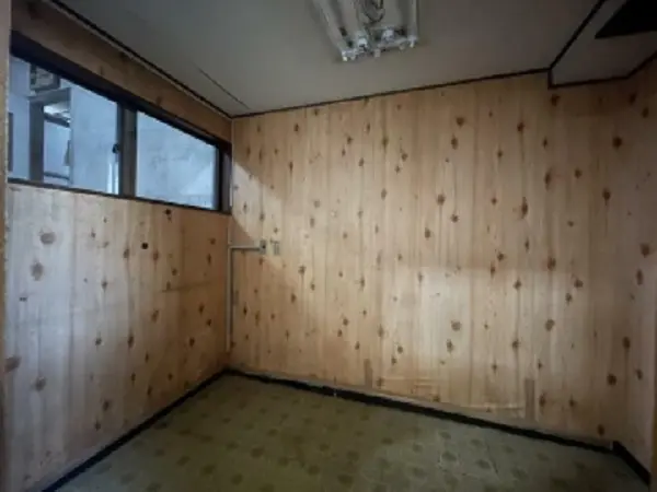 貸店舗(スケルトン)の内装