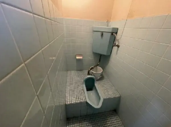 貸店舗(スケルトン)のトイレ