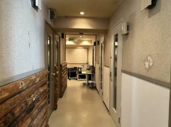 貸店舗(事務所仕様)の内装