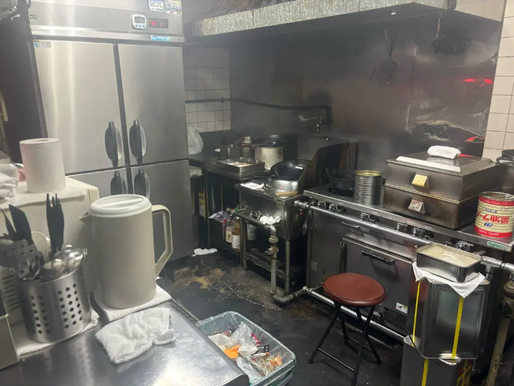 町田の中華料理居抜きの厨房