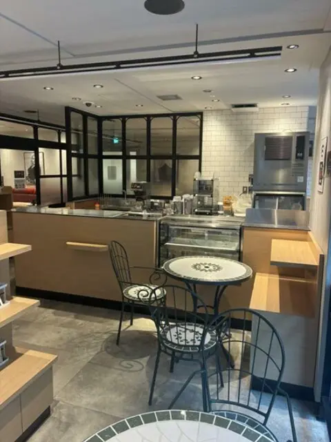 カフェ・喫茶店の居抜き物件の内装