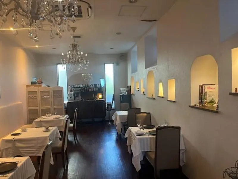 フレンチの居抜き物件の内装