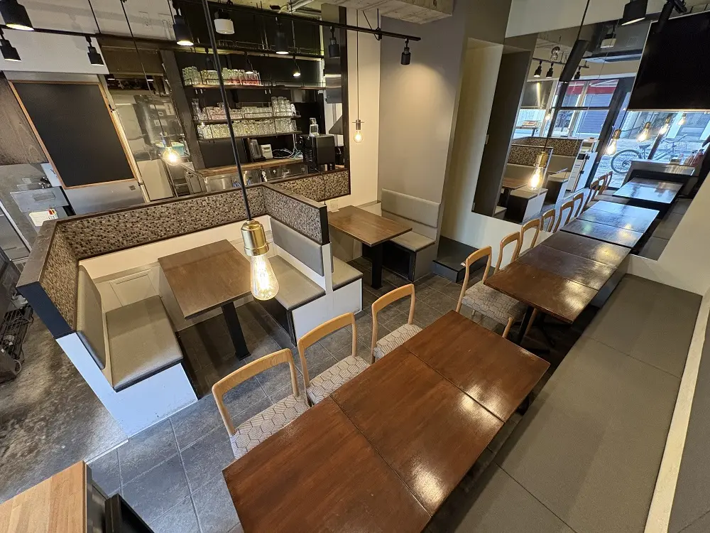 市川の居抜き店舗の内装