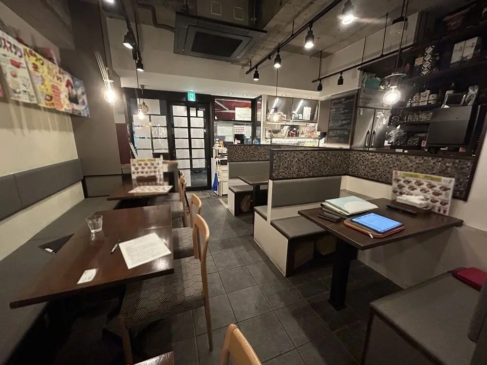 市川のテイクアウト居抜きの内装