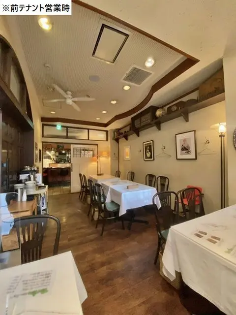 イタリアンの居抜き物件の内装