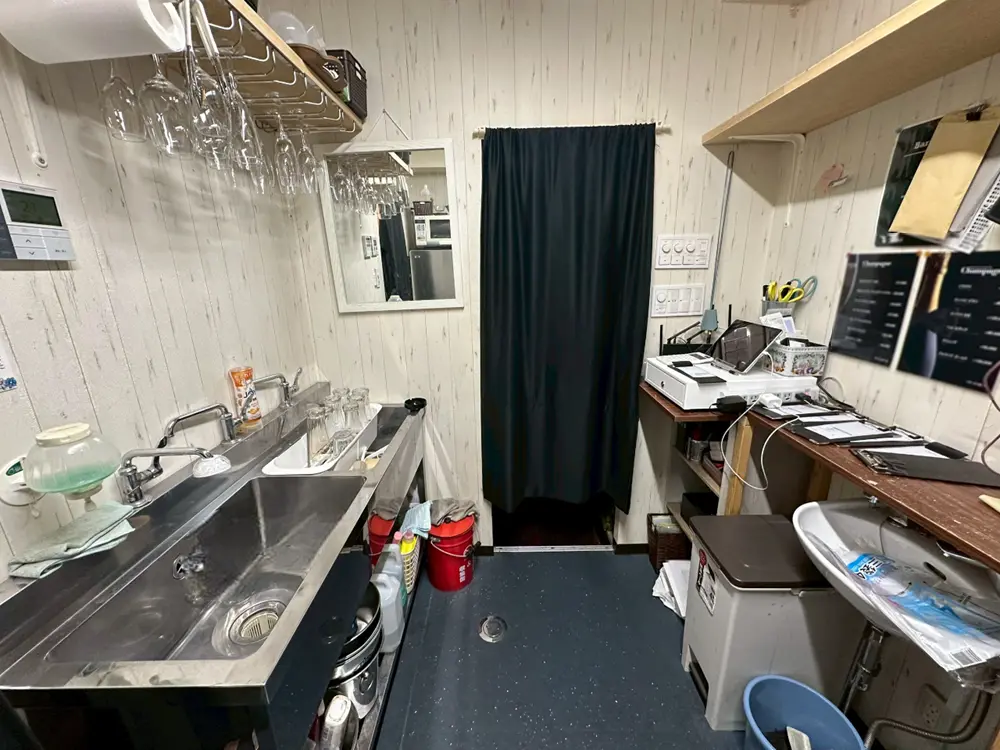 新小岩のBAR・ショットバー居抜きの厨房