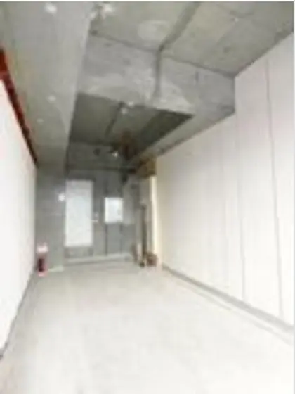 貸店舗(スケルトン)の内装