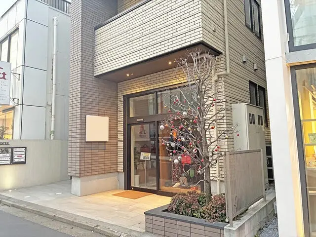 物販の居抜き物件のエントランス