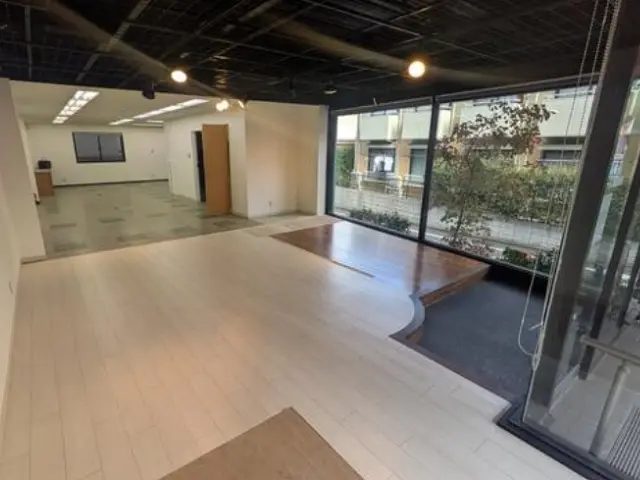 雪が谷大塚の事務所仕様店舗物件の内装